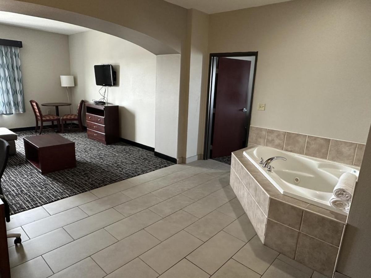 La Quinta By Wyndham Oklahoma City -Yukon Buitenkant foto